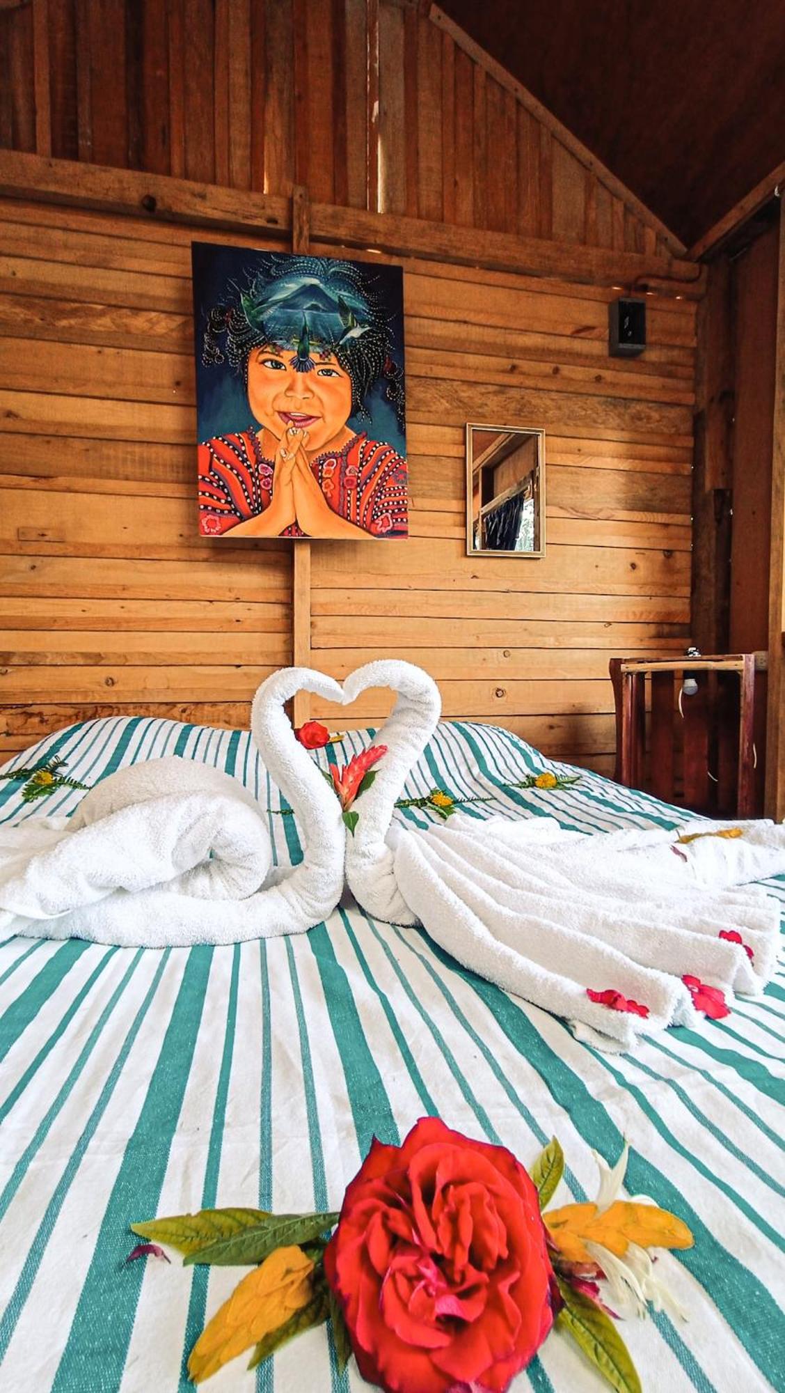 Eco-Hotel Mayachik San Juan La Laguna Extérieur photo